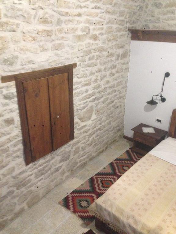 Konaku * Gjirokastër
